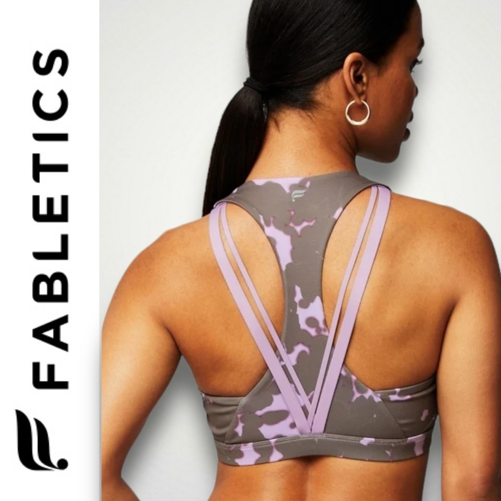 Fabletics NWT Boost Medium Impact Sports Bra Desert Shadow drop in Active Edit - Picture 4 of 7
